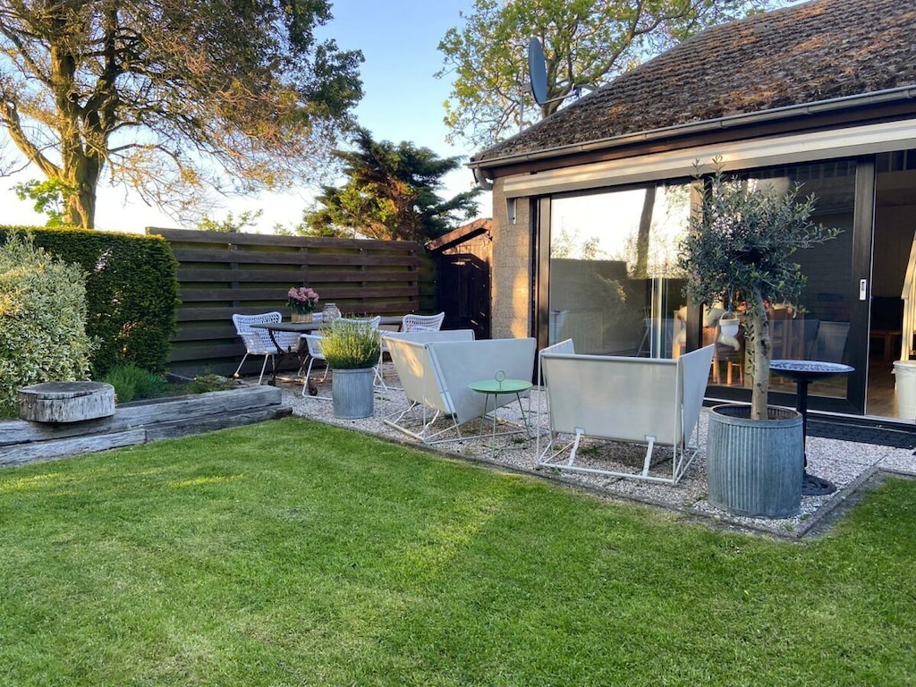 Ferienhaus in Ellemeet mit Barbecue