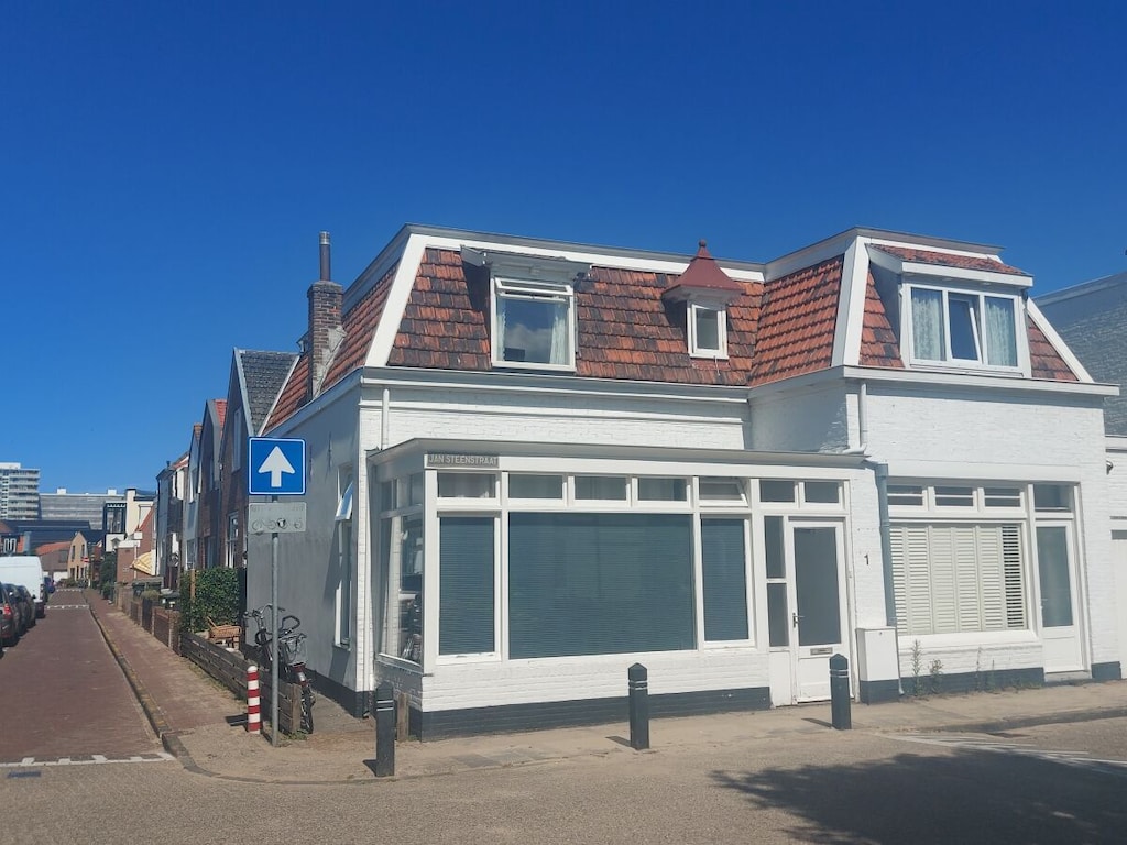 Wohnung in Zandvoort mit Schwimmbecken