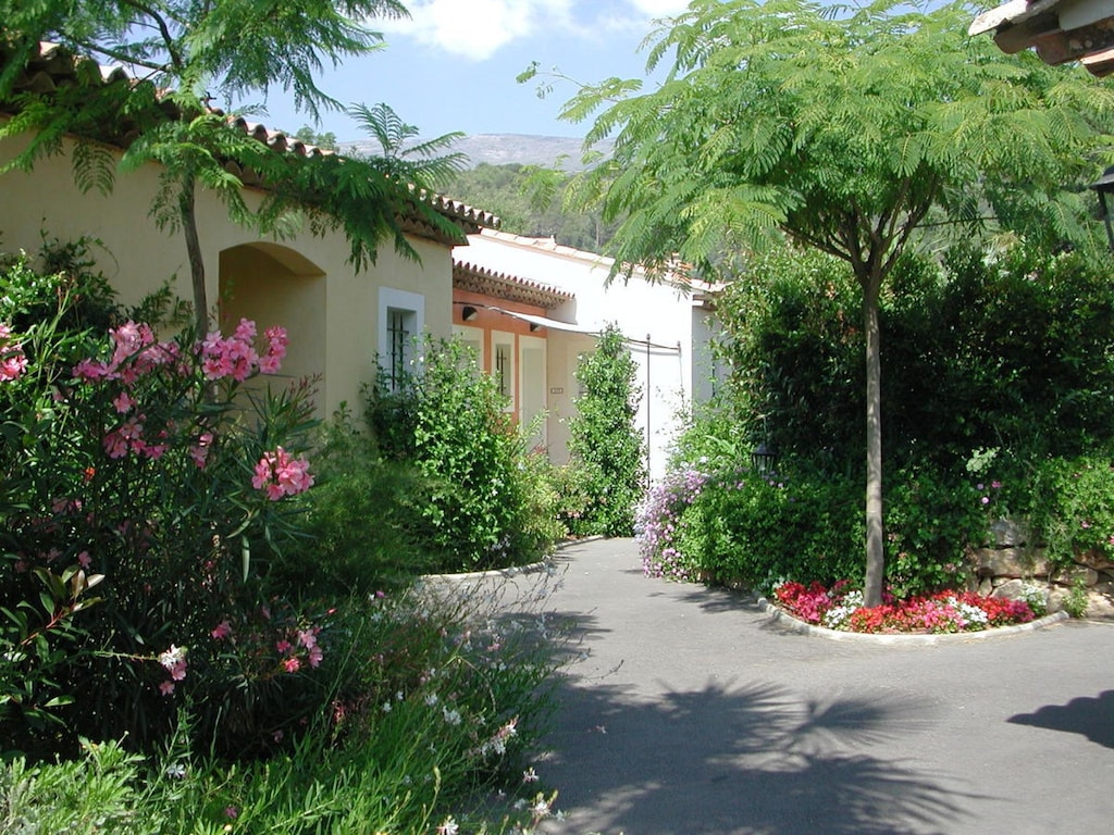 Lou Gourg - Domaine de Respelido