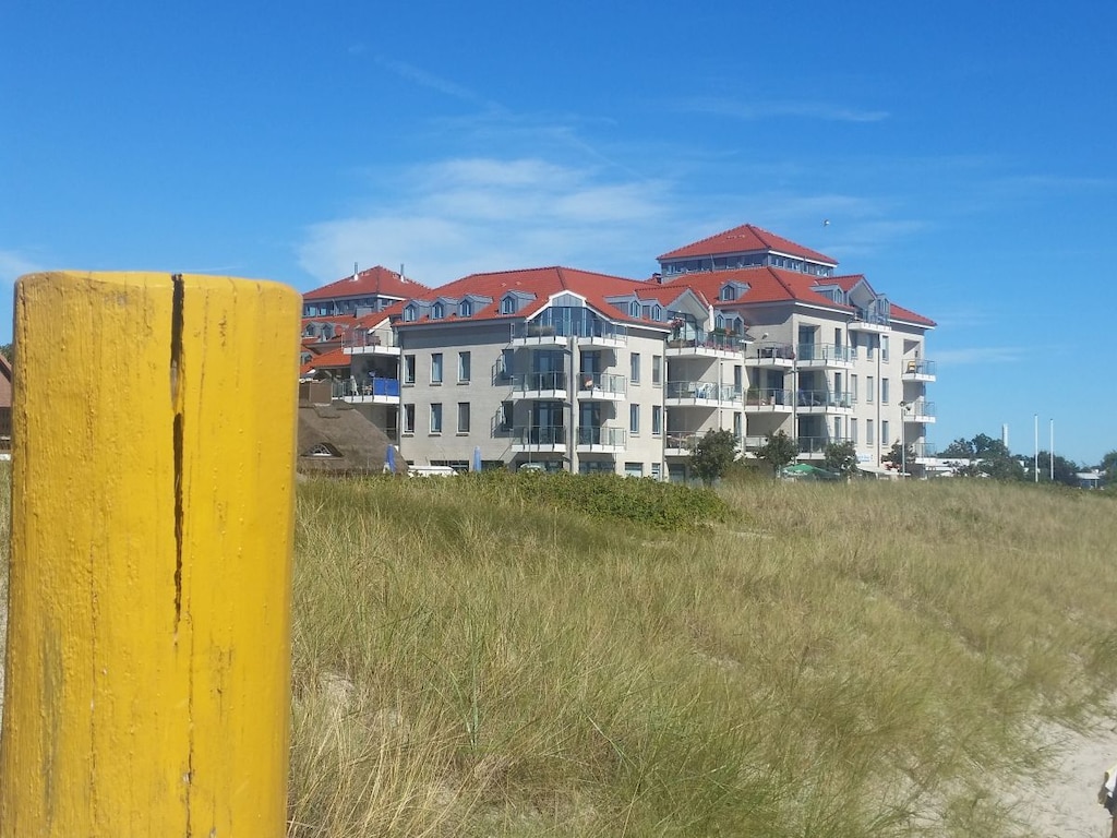Strandburg "Tiefblau" 01.b