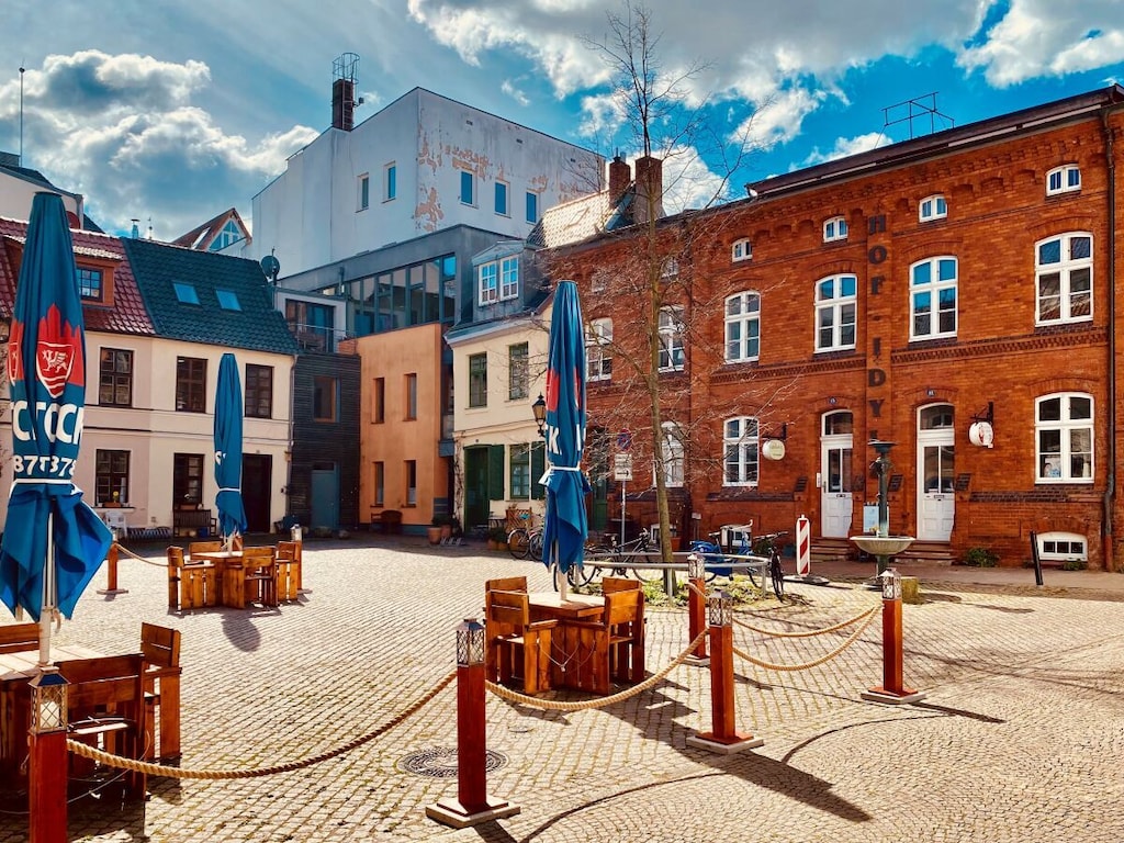 Courtyard Idyll Apartment