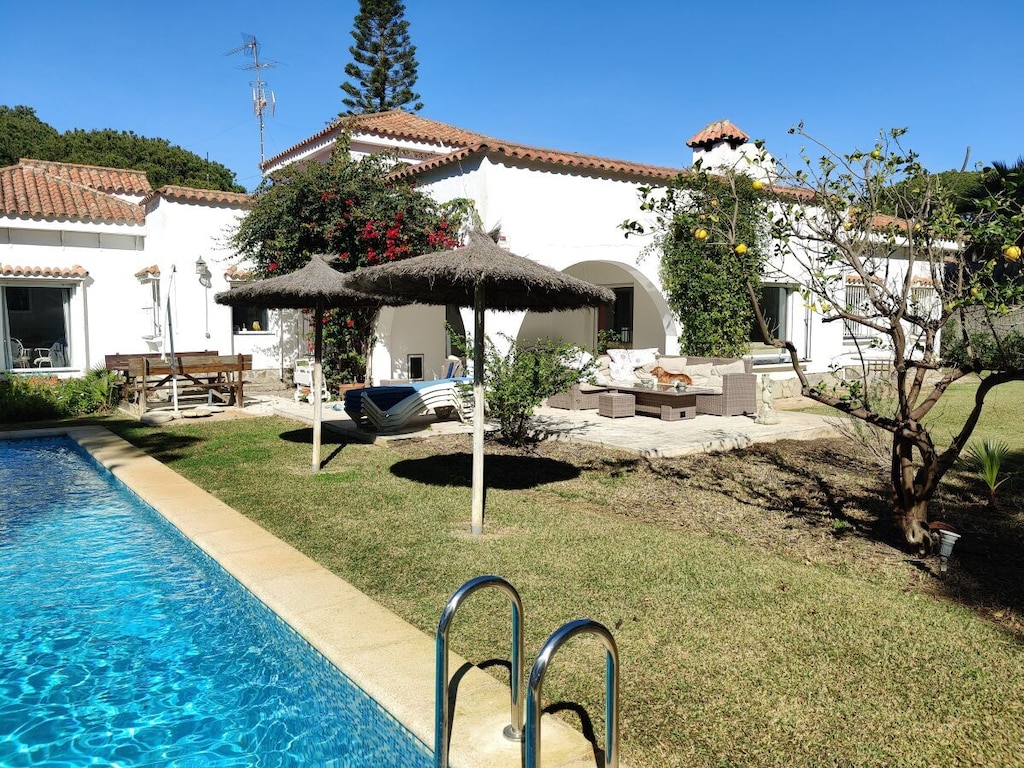 Villa in Chiclana met zwembad