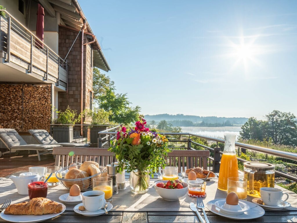 Alpa-art in vakantiehuis Lifestyle aan het meer