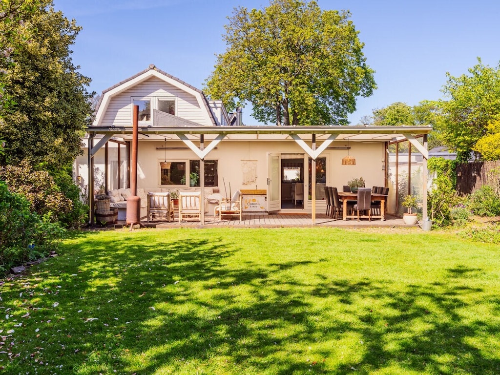 Villa in Bergen mit Schwimmbecken