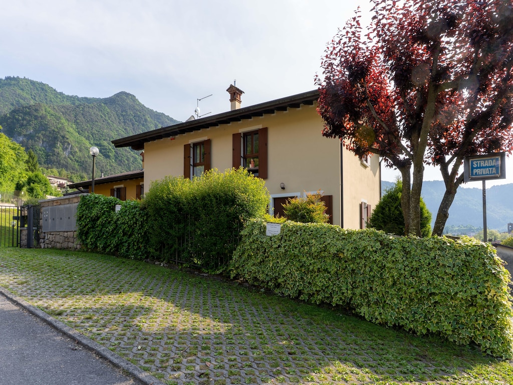 Vakantiehuis in Idro, vlakbij Scenic Hills.