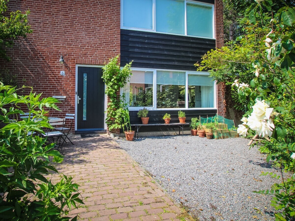 Ferienhaus in Bergen mit Schwimmbecken
