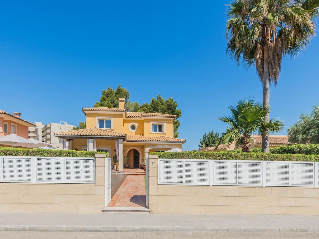 Waterfront Port d'Alcudia Villa voor 8