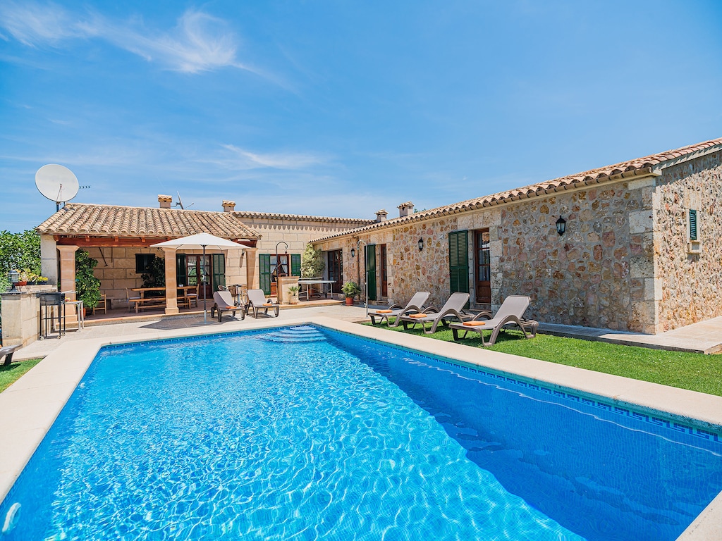 Gelijkvloerse villa met zwembad, Pollença