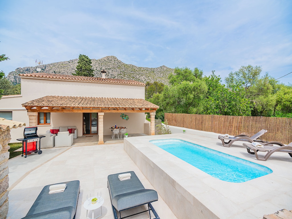 Villa met 2 slaapkamers en zwembad, Pollença