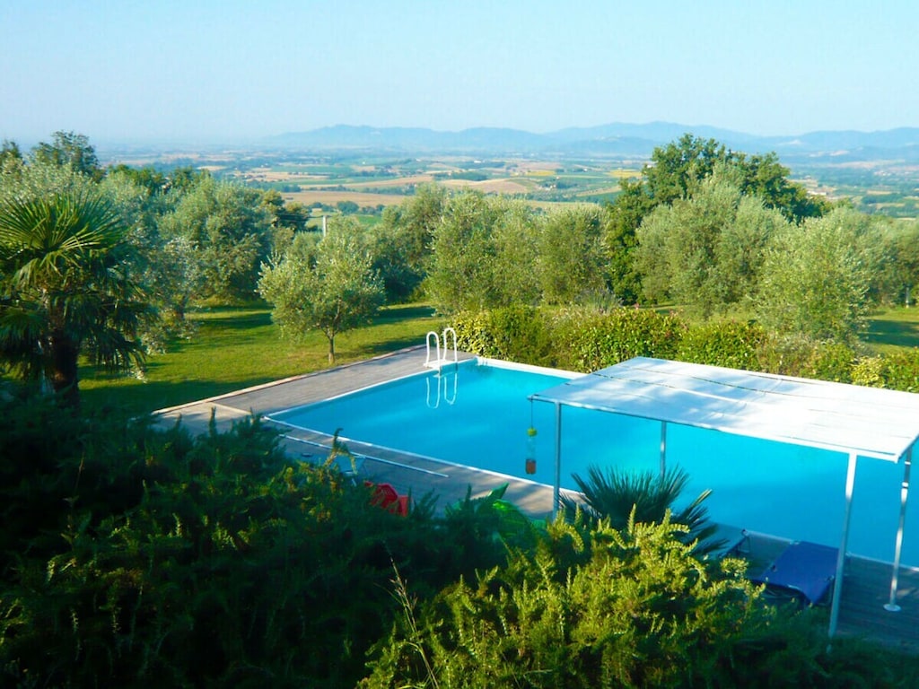 Casale Vezzoli con piscina