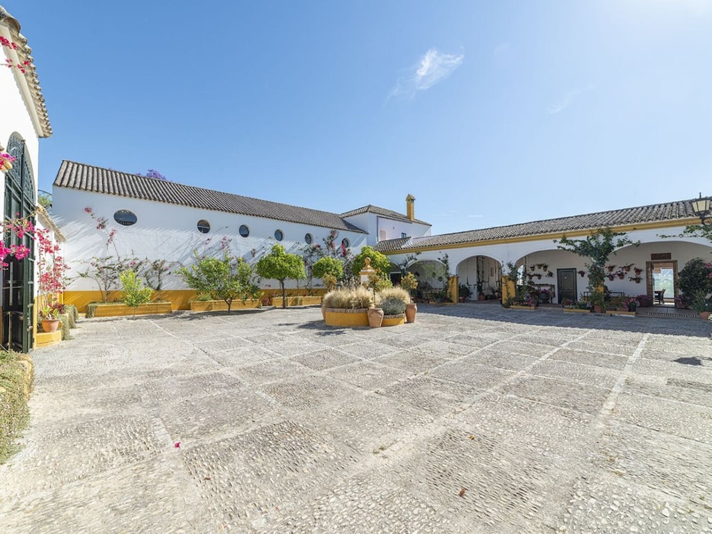 Andalusische boerderij met zwembad