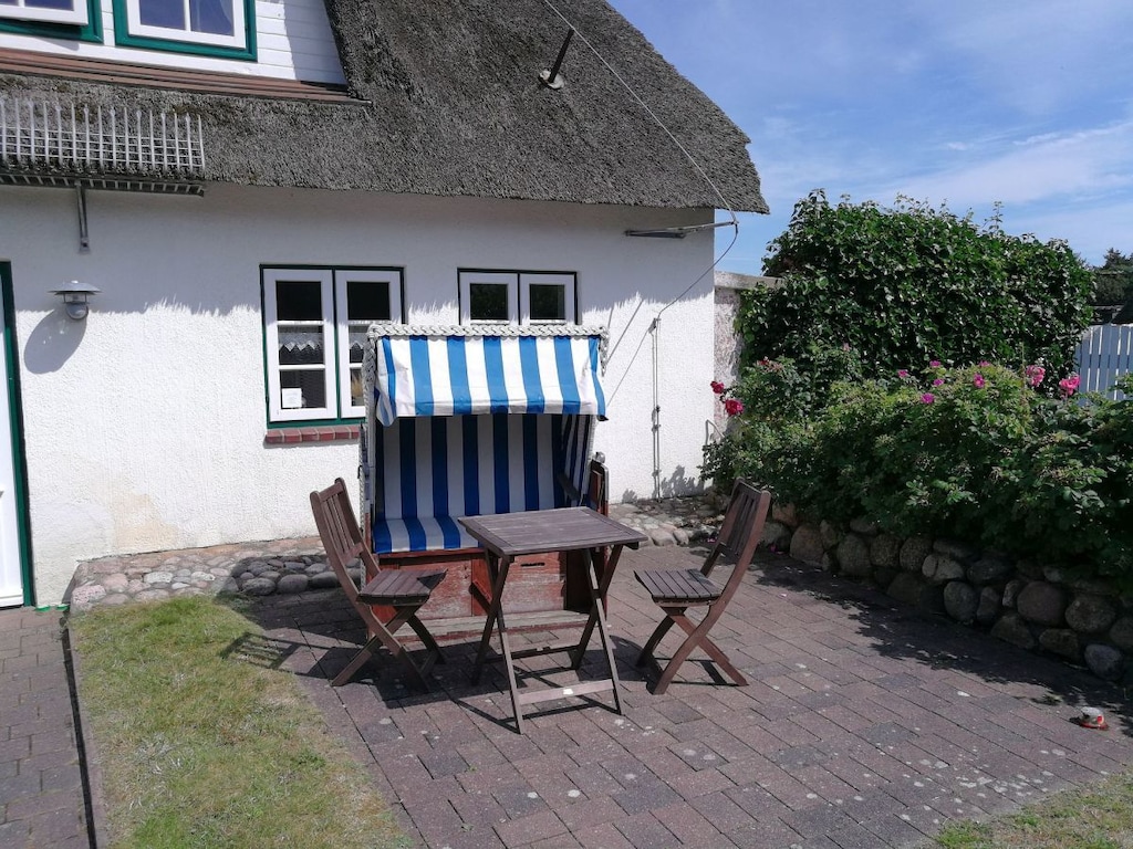 Vakantieappartement in Nebel met zwembad