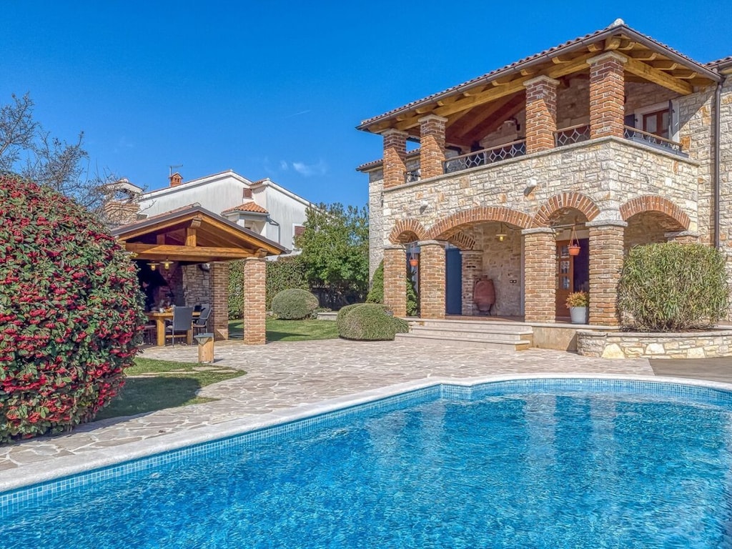 Villa in Baderna met zwembad