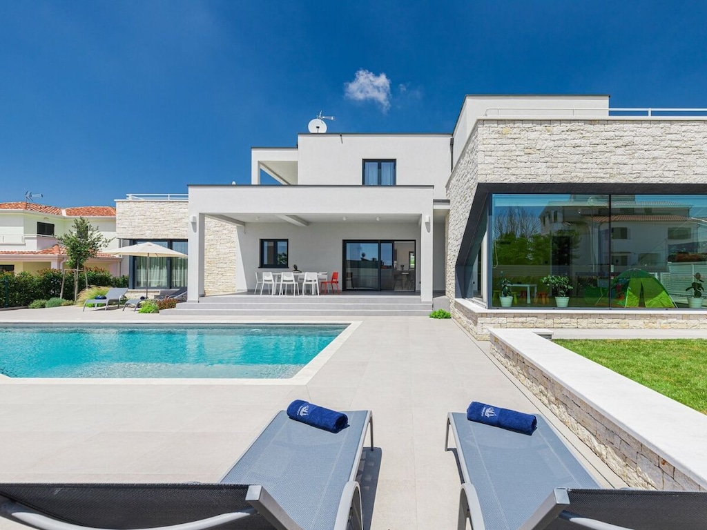 Villa in Poreč met zwembad