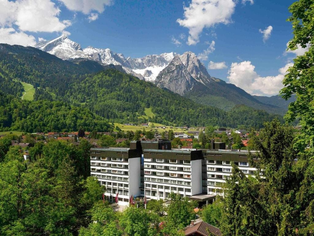 Sunday Hotel Garmisch Partenkirchen Tweepersoonskamer met extra bed