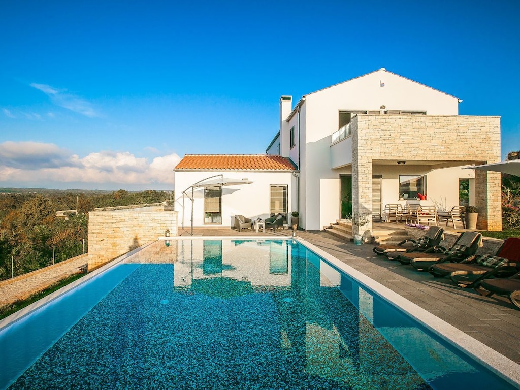 Vakantiehuis in Poreč met zwembad