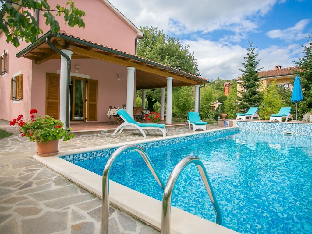 Villa Valmonida