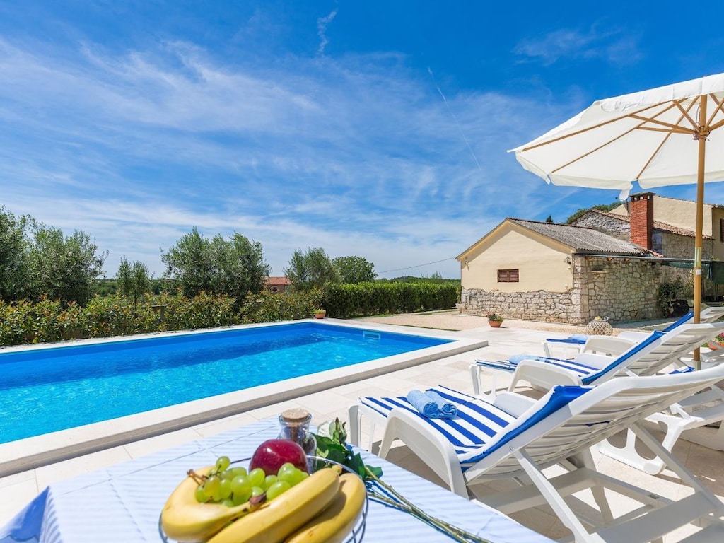 Vakantiehuis in Poreč met zwembad