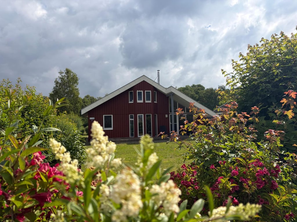 Vakantiehuis in Scandinavische stijl met tuin in het havenplaatsje Rechlin.