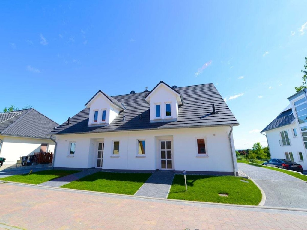 Doppel-Ferienhaus mein-Glowe links