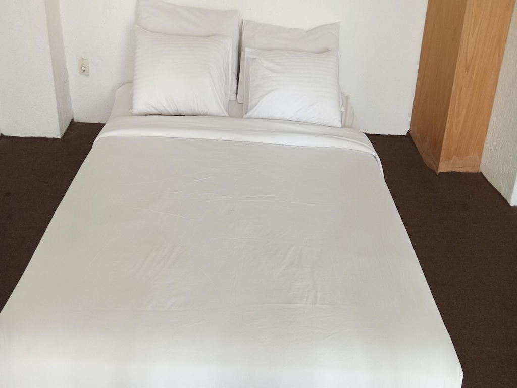 Pondokan Tjiburial 3BR Villa Verblijf