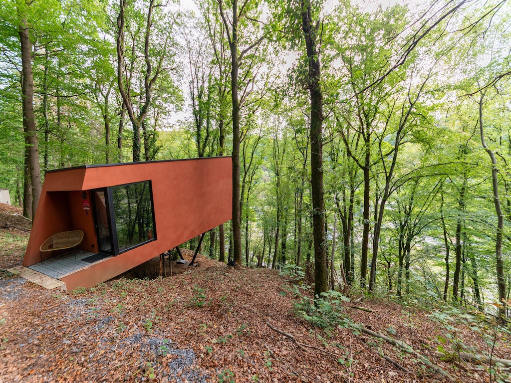 Onder het bladerdak: Houten Jakobskruidhut
