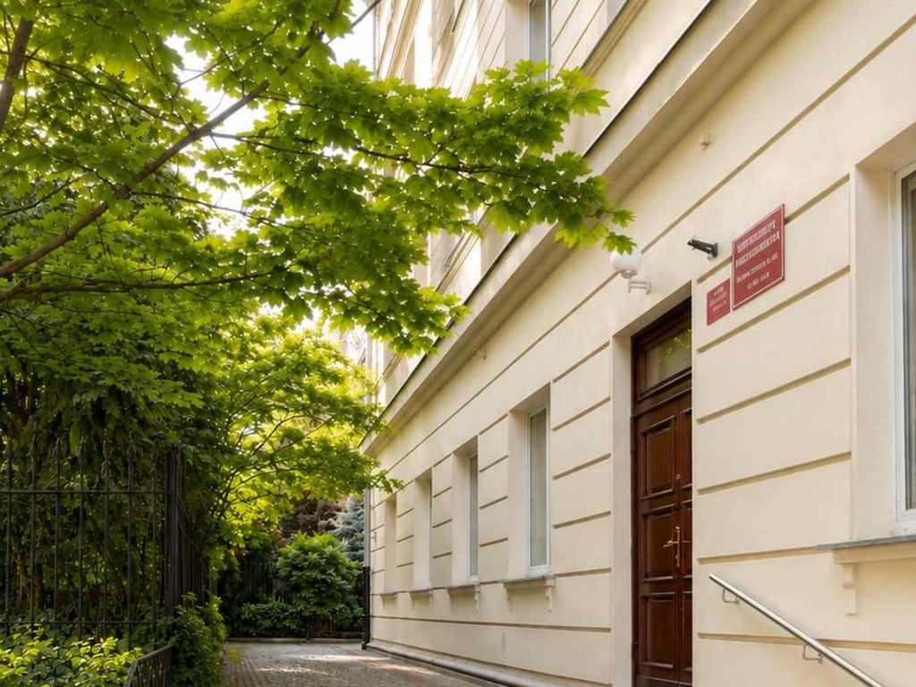 Ruhige Stadtwohnung für 4 Personen