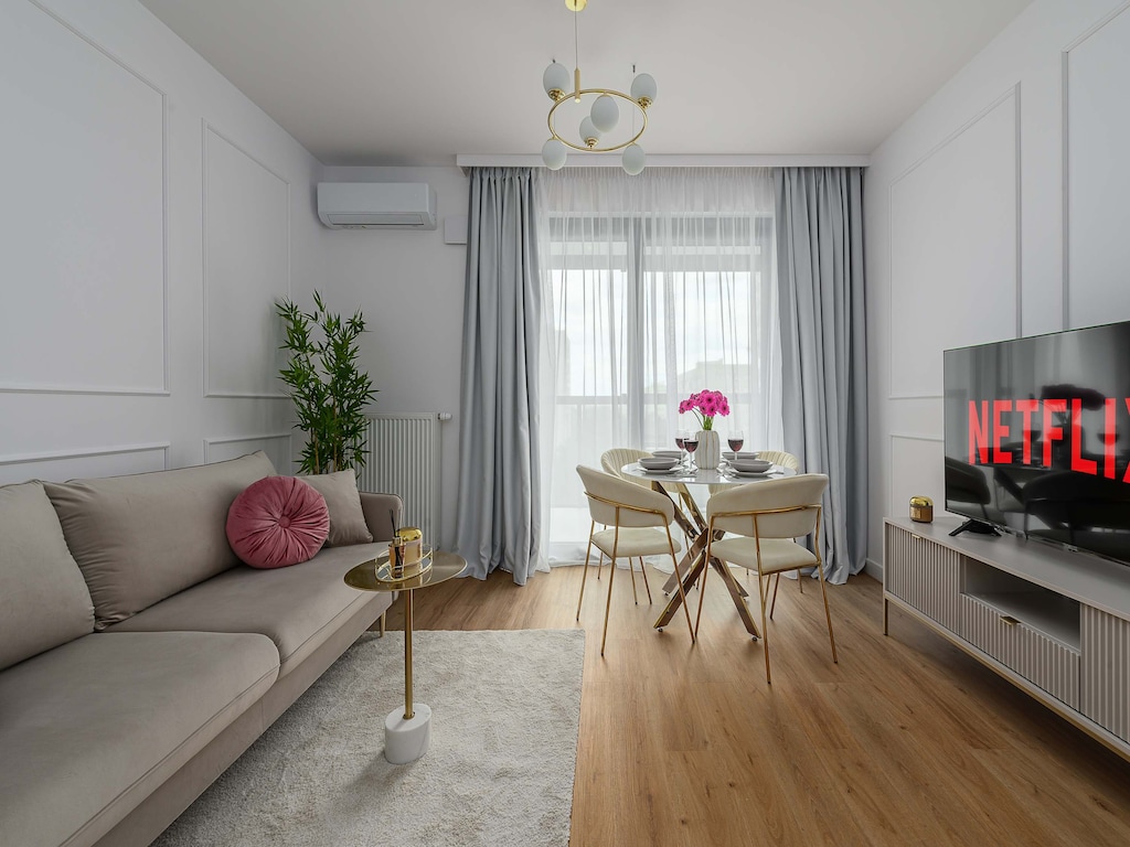 Nieuw huis met zwembad bij het strand