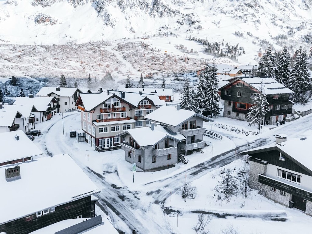 Holiday home in Obertauern with Wi-Fi