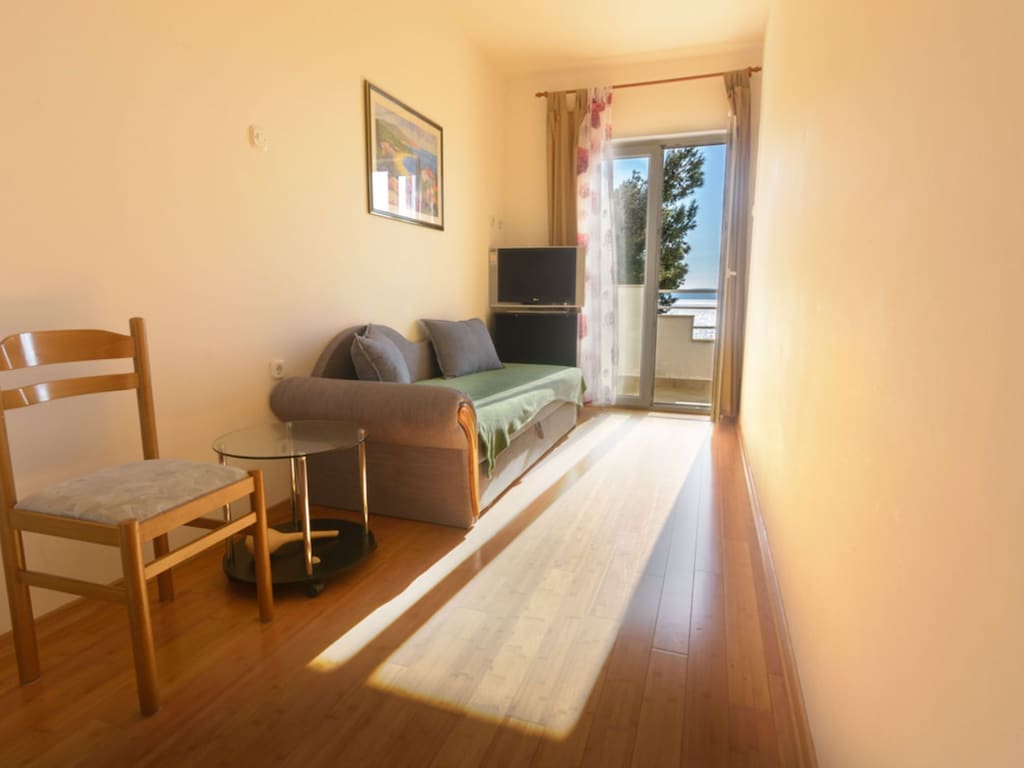 Villa Maslina-Olive two bedroom apartment with balconies and sea view  Faros
