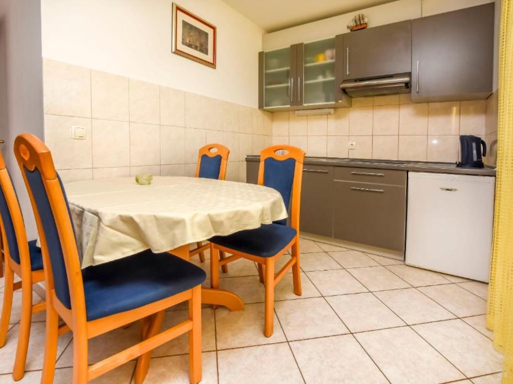 Aurel Suites- Classic Two Bedroom with Balcony