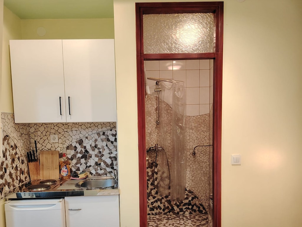 Comfort Kostrena Apartments Rijeka -Studio Apartment with terrace (7)