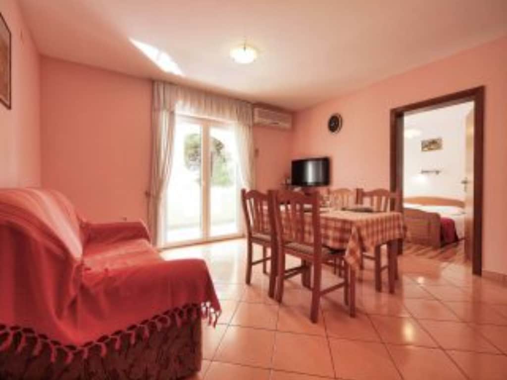 Apartment Stefani - one bedroom apartment with sea view and balcony A2