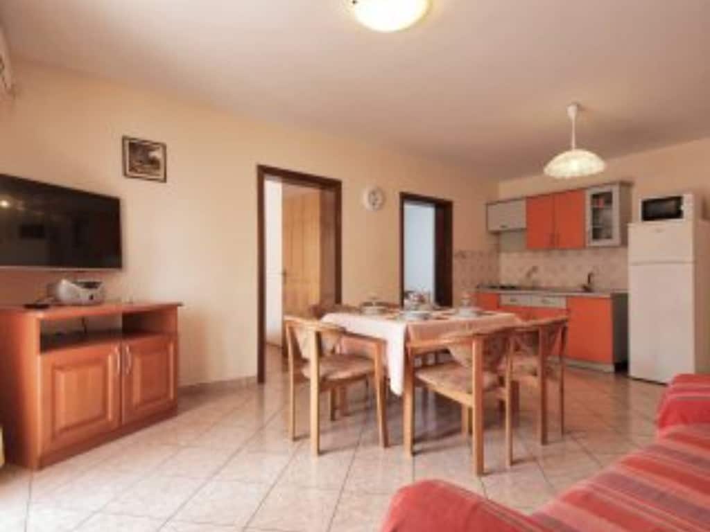 Apartment Stefani - two bedroom apartment with balcony and sea view A5