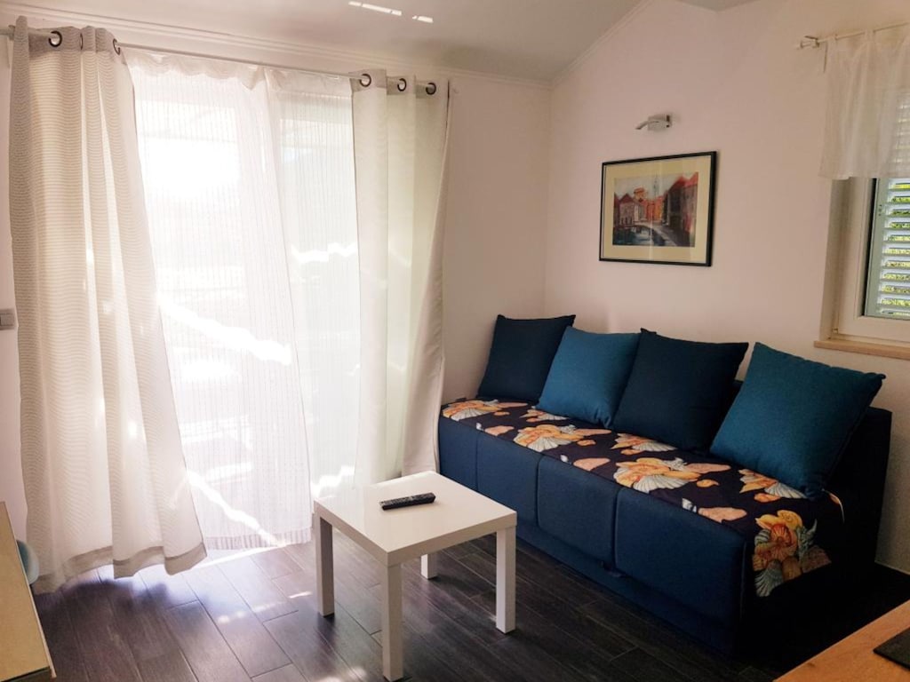 Apartments near the beach Orebic - One bedroom apartment (308)