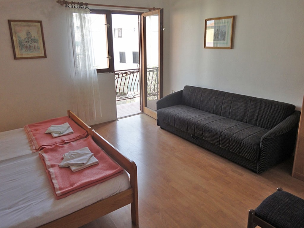Villa Matan - Two bedroom apartment with Sea View (C)