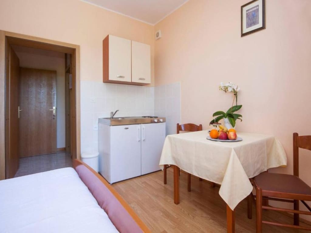 Guest House Stay & Smile Dolac Primošten - Studio with Sea View and Balcony