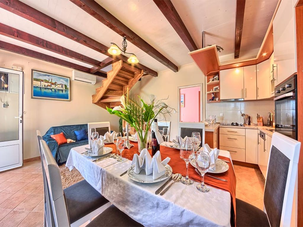 Villa Renata - FourBedroom Beachfront Villa with Pool and 3000m2 property