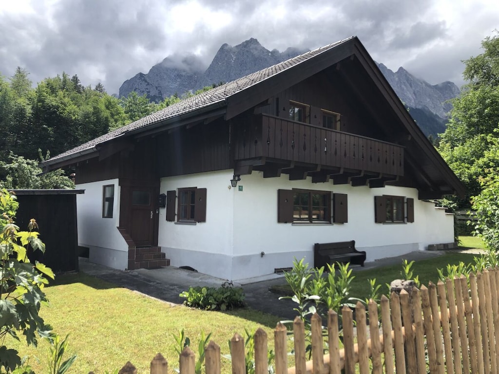 Vakantiehuis in Grainau met zwembad