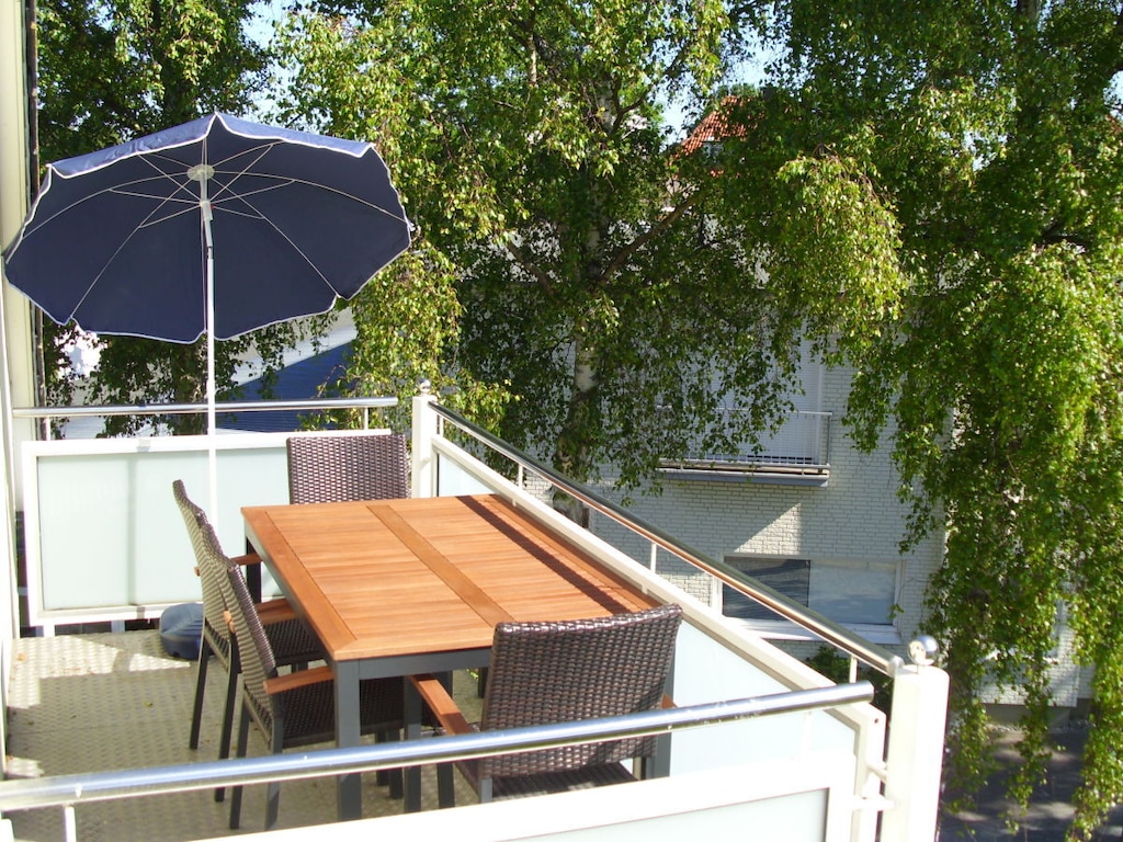 met zeezicht en balkon