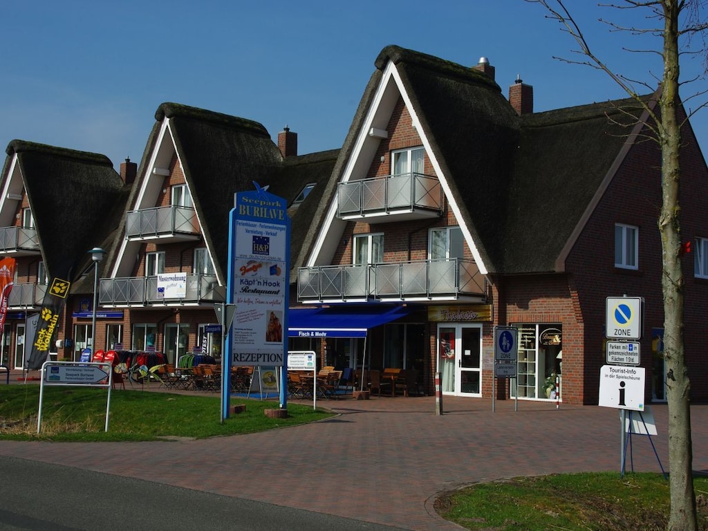 in het rietgedekte huis Seepark