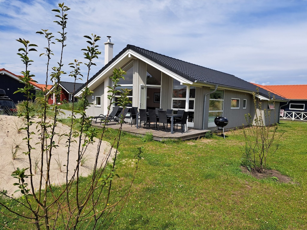 Tranquil Holiday Chalet in Großenbrode