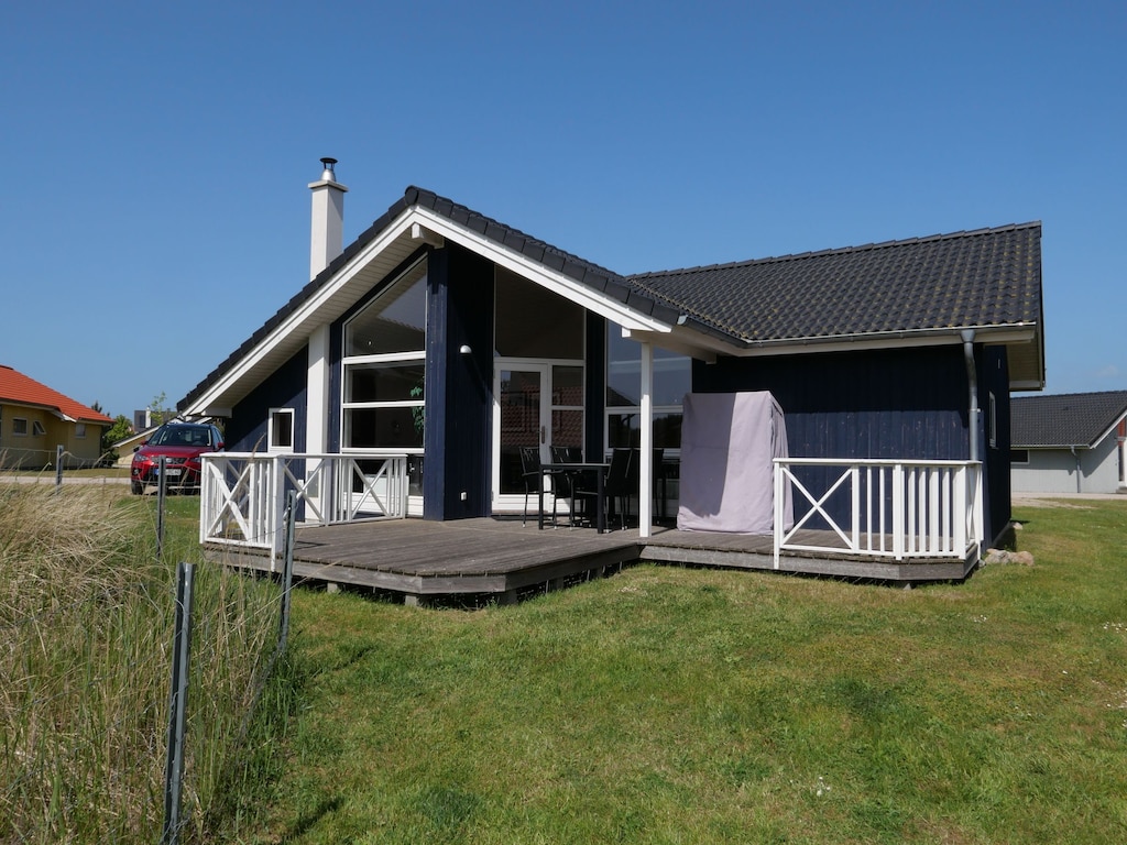 Schönes Spa-Haus mit Strandstuhl