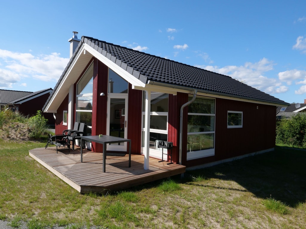 Seaside Haven for 6 Guests