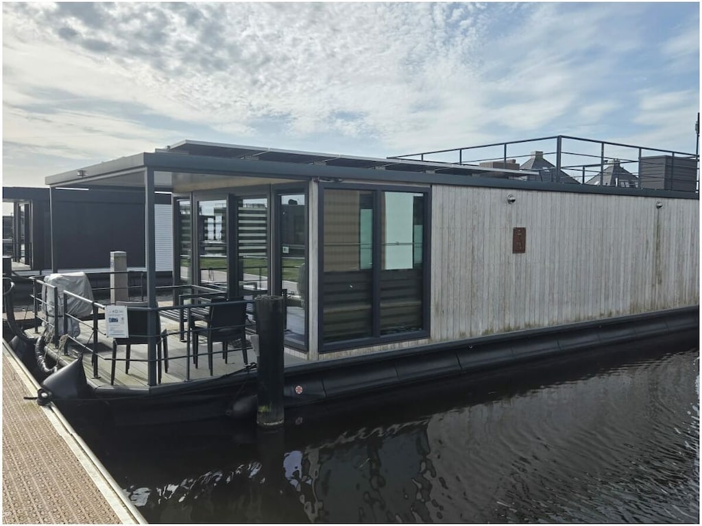 ||----------Hausboot-Ruhe------||
