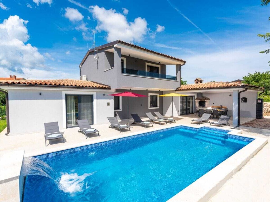 Villa in Orbanići met zwembad