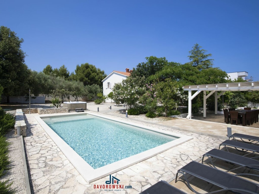 Villa in Ližnjan met zwembad