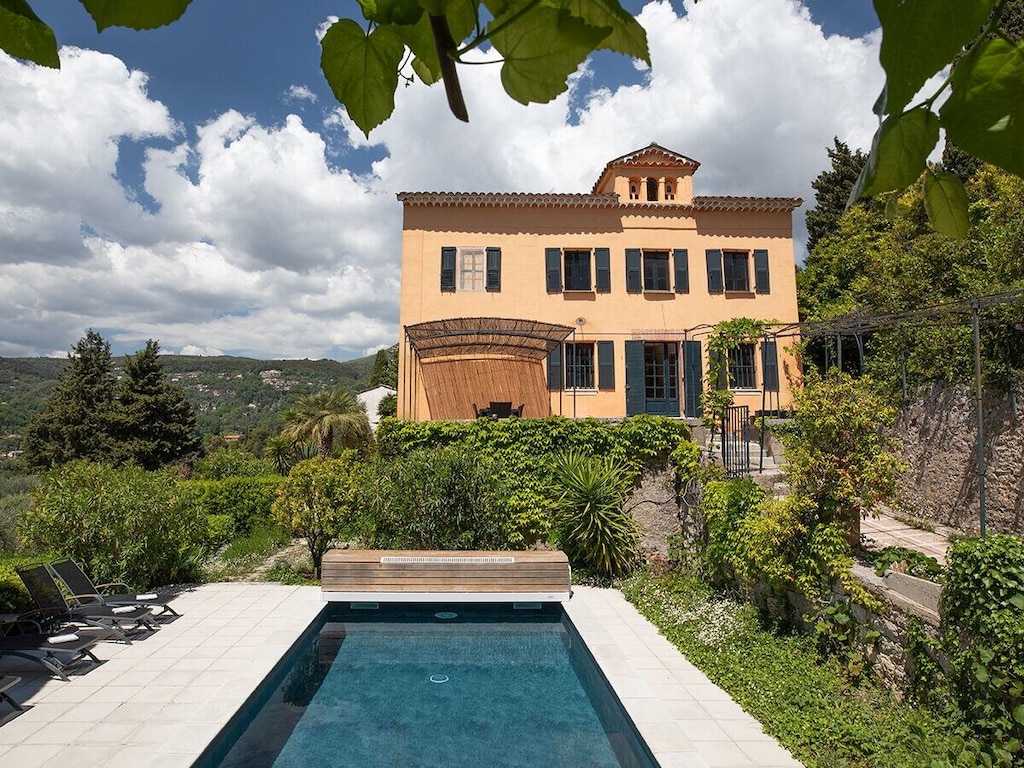 Villa in Grasse met zwembad