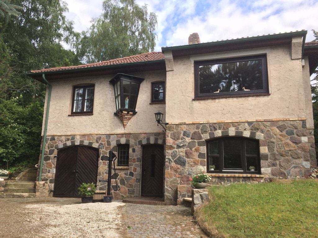 Vakantiehuis in Bösdorf met zwembad