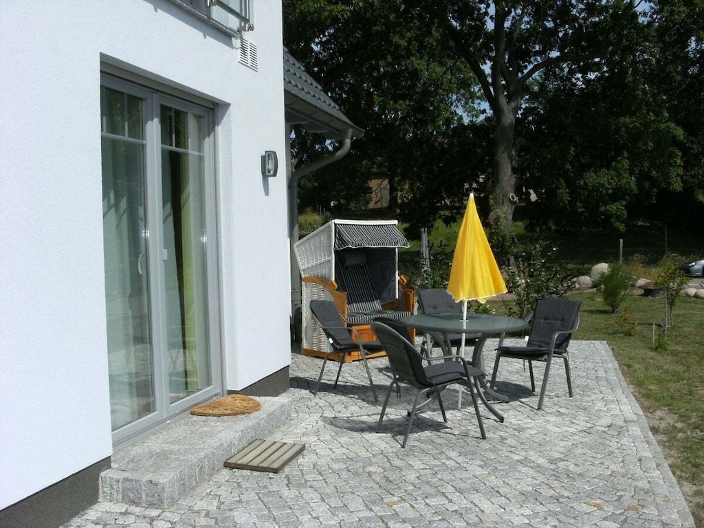 Ferienwohnung in Glowe mit Schwimmbecken